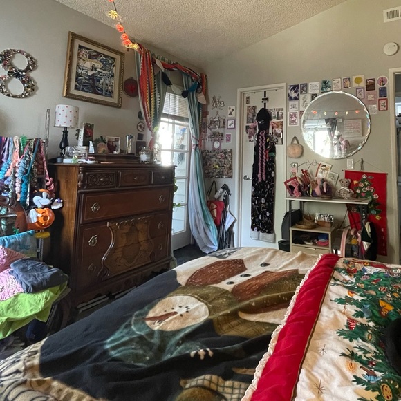 “Brighten My Day” Mystery Box SURPRISE BOX - Picture 4 of 4